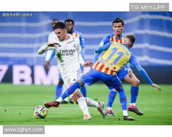 回顾1999至2000赛季皇马与瓦伦西亚的经典对决与精彩瞬间